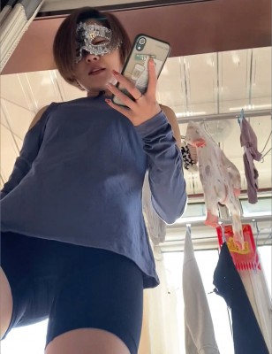 女王女主 pov膝盖顶裆踹脸踩踏 [9分46秒]