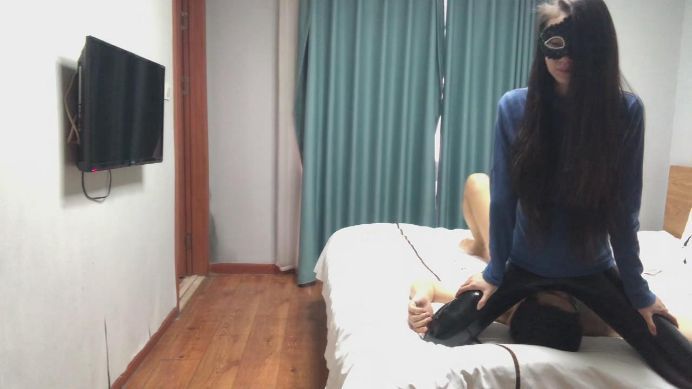 活力诗蔓 绝对折磨！坐脸夹脖子残忍的束缚！ [32分35秒]