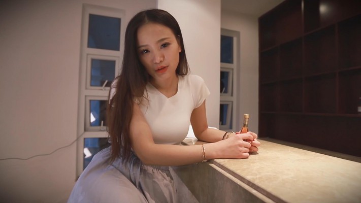 奴隶岛 『奴隶岛』—自愿缩小被女友踩死POV [17分26秒]