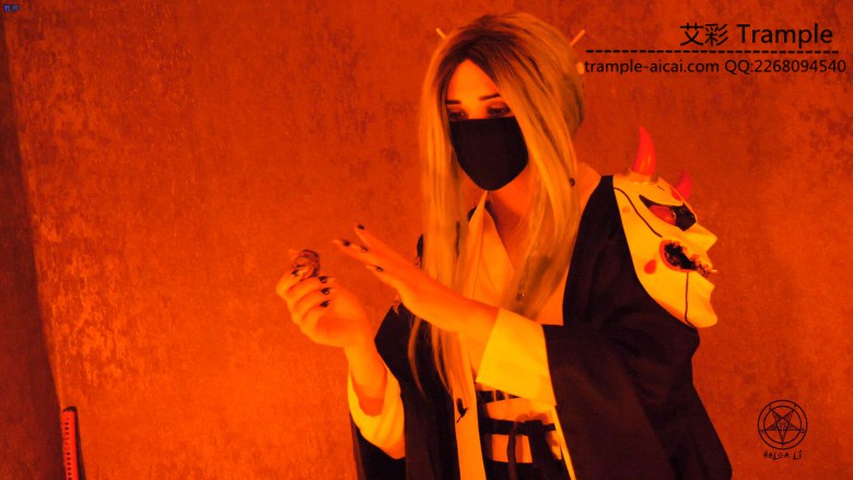 crush Helga Li女神绝美日系装踩蜗牛 [22分54秒]