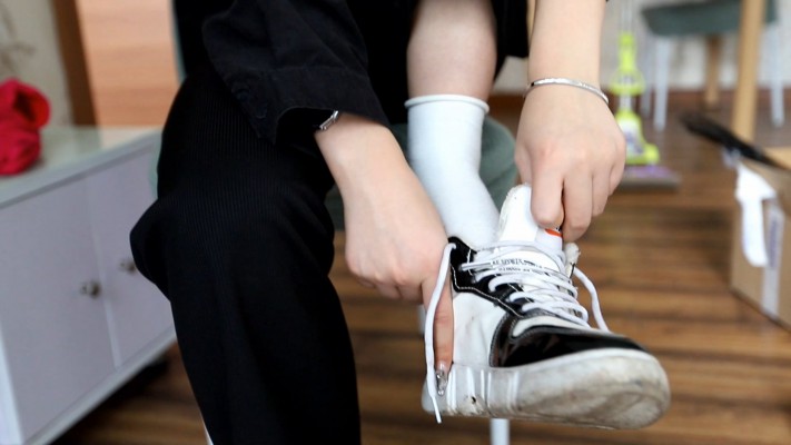 资讯|crush 《栗子》果果鞋里的小乌龟 [17分26秒]