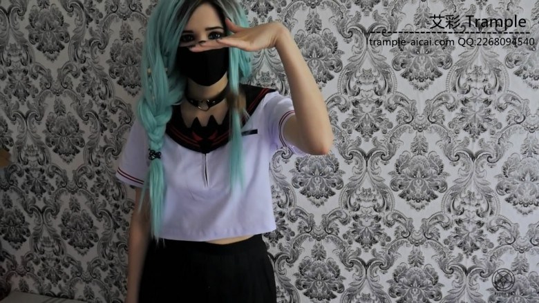 crush Helga Li 二次元水手服皮鞋踩蜗牛 [4分29秒]