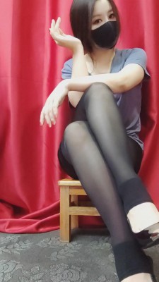 女王女主 缩小后的哥哥 [32分35秒]