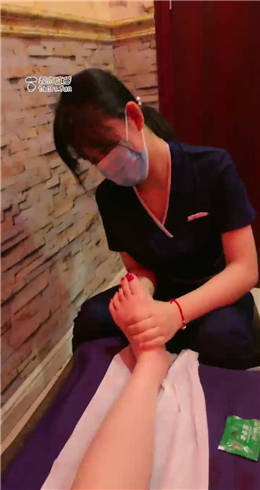 直播视频 南宫依S足疗技师纯素人现场开发 [48分56秒]