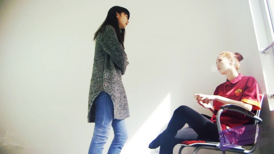 女王女主 《精品订制》至尊LULU女女侮辱 校花儿大战之不打你，你骨头痒 [23分34秒]