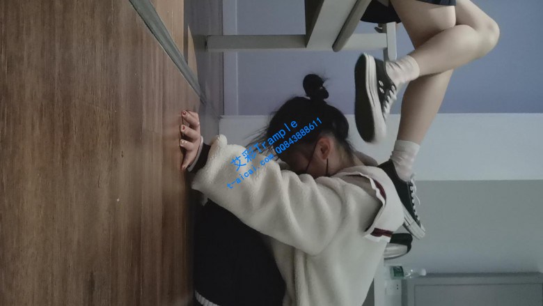 资讯|女王女主 校园女M多部合集 [17分26秒]