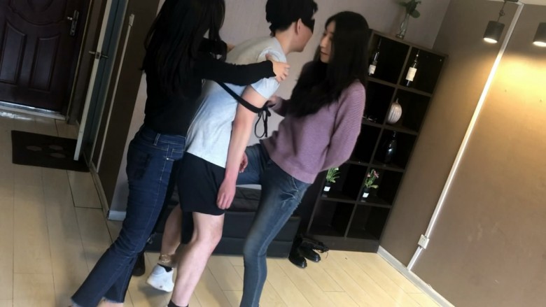 碎蛋娇娃 〖碎蛋娇娃〗舞蹈系少女虐踩小奶狗 [12分18秒]