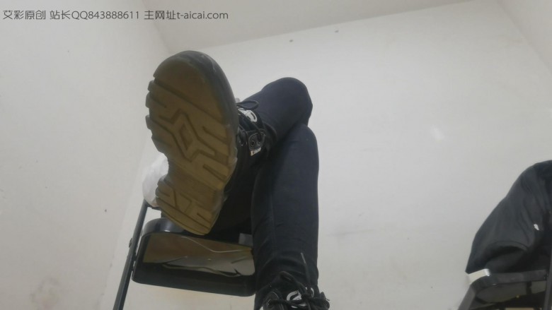玉女工作室 《玉女》桠橙POV马丁靴剧情踩小人踩死第一视角 [30分19秒]