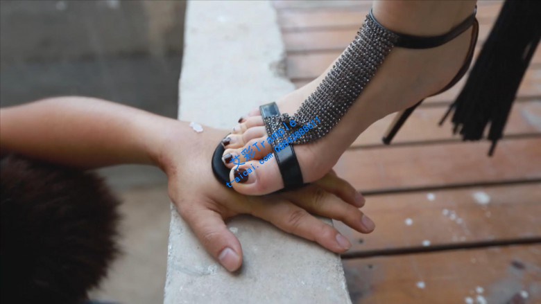 资讯|H.P.L栖心之栈 〖H.P.L栖心之栈〗—尔岚密室拷问 [50分16秒]