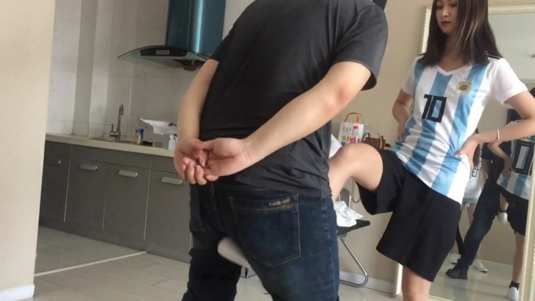 资讯|碎蛋娇娃 〖碎蛋娇娃〗足球宝贝的“反击” [12分18秒]