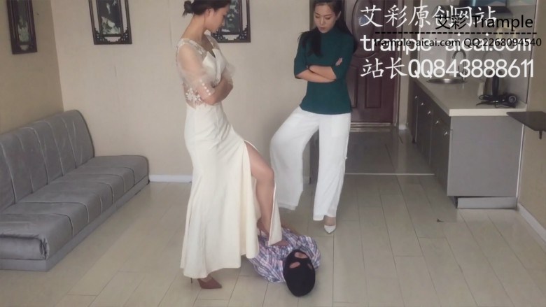 女王女主 东北新影视《踩脖专辑之上海风云》 [43分59秒]