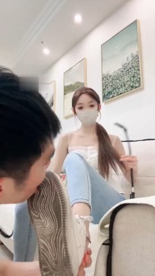 直播视频 《楚楚》牛仔裤坐脸/舔超脏鞋底/深喉 [48分56秒]
