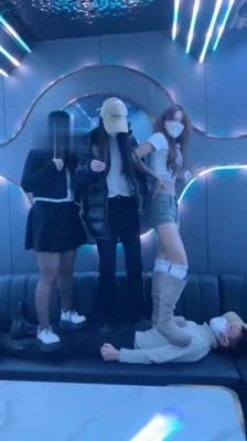 资讯|直播视频 《深情》超多素人S群调-陪酒小妹虐狗 [48分56秒]