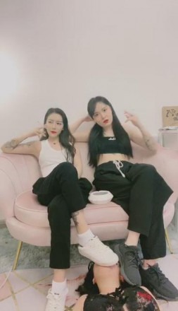 直播视频 《沐夏大大》双S运动鞋棉袜调教女M [48分56秒]