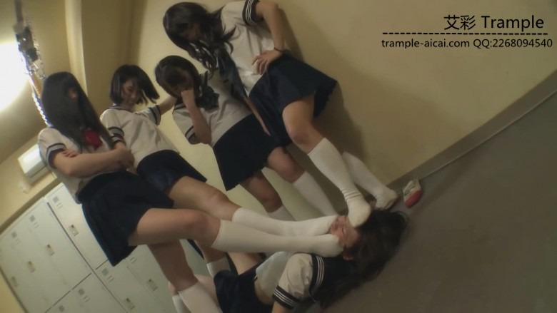 日韩调教 臭袜脏鞋羞辱女同学，臭袜子臭鞋内裤窒息，舔鞋袜内裤 [48分56秒]