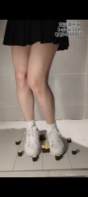 资讯|crush 纯儿贝壳头马丁靴踩寿司 [9分43秒]