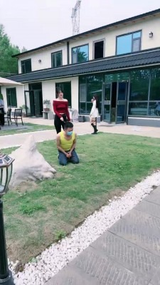 资讯|直播视频 《沅芷大人》双S-惩罚圈养家畜-鞭刑《双视角版》 [35分40秒]