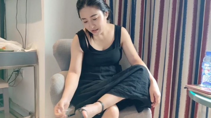 傲视之巅 《欣女王》一段最现实的GTS [21分24秒]