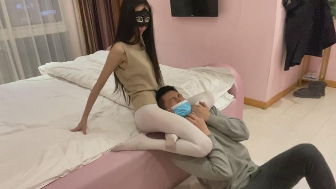 活力诗蔓 劲爆！舞蹈女孩腿绞VS男教练虐腿 [32分35秒]