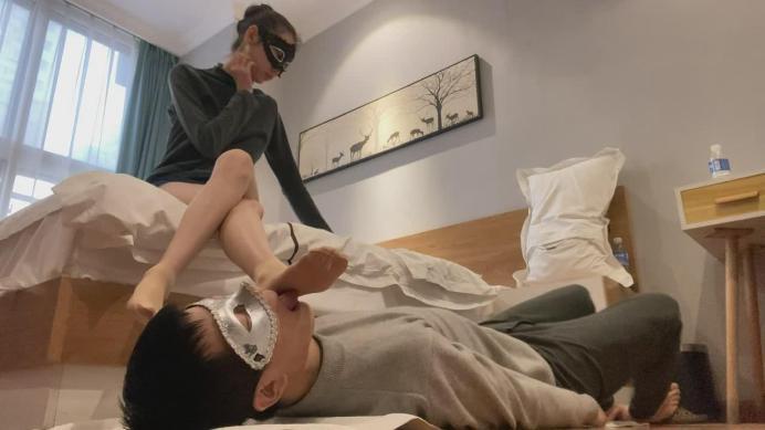 活力诗蔓 （强制特奈）靓丽美脚肉丝的温柔与暴力 [48分56秒]