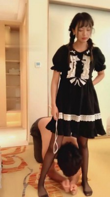 资讯|直播视频 《九黛》洛丽塔黑丝皮鞋欺负哥哥 [32分35秒]