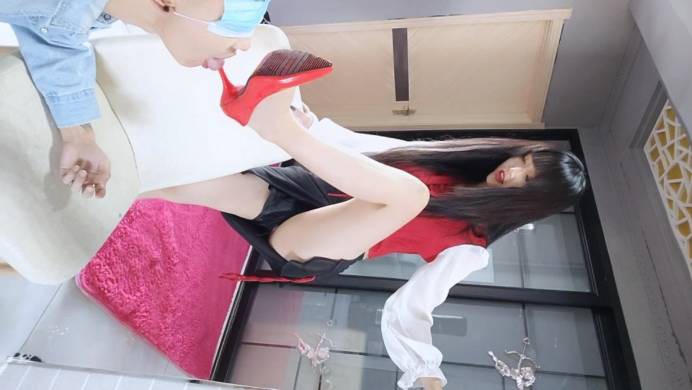 女王女主 00后浅夏S脏高跟羞辱舔鞋-暴力踢蛋酷刑责罚！ [48分56秒]