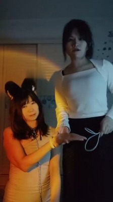 直播视频 《熊宝》狗链栓住女神犬 [35分22秒]