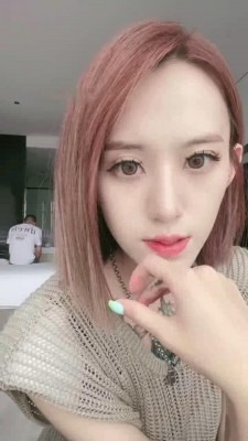 资讯|直播视频 《秋秋》精神小妹白鞋踩碾狗爪/耳光/插嘴喂食《完整版》 [48分56秒]