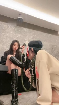 资讯|直播视频 《反差楠熙》女S沦为我的脚下女慕《下》 [48分56秒]