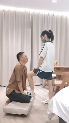 直播视频 《米奥》学生服-小白鞋棉袜踩虐/疯狂抽耳光 [48分56秒]