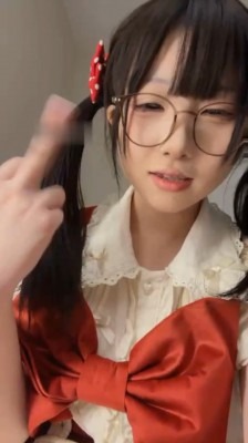 资讯|直播视频 《斯葱》cos洛丽塔公主玩虐废物 [32分35秒]