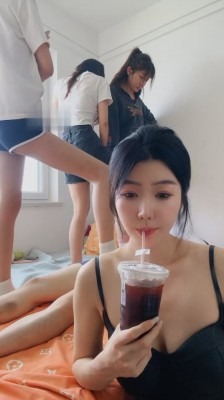 直播视频 《花花》超多S-学生主白袜踩踏 [48分56秒]