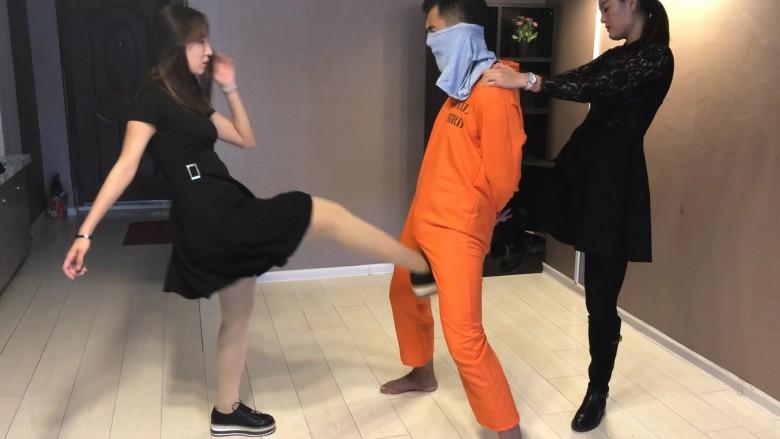 碎蛋娇娃 〖碎蛋娇娃〗倒霉的逃犯 [32分35秒]