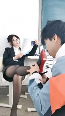 直播视频 《魔鬼天使》教室场景调-给差生补课 [30分19秒]