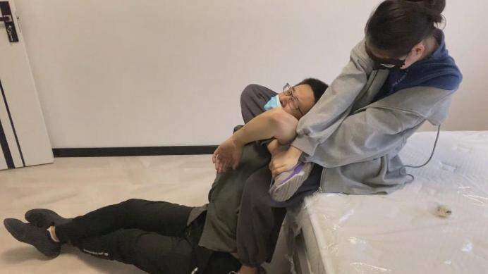 资讯|活力诗蔓 无法逃脱的可怜色狼 [32分35秒]