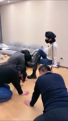 直播视频 《维妮》剧情-去男友家见父母《续集》 [30分19秒]