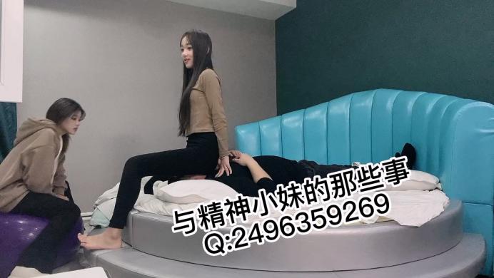 女王女主 《与精神小妹的那些事》言言花式坐脸 [32分35秒]