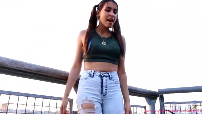 资讯|crush 美国萝莉户外踩蟹惊险多次路人经过 [12分20秒]