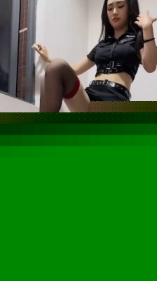 资讯|直播视频 《狗哥》素人音乐系女神-踩踏喂食-户外遛狗 [54分52秒]