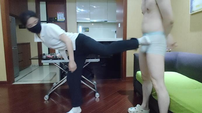 资讯|啦啦啦工作室 《啦啦啦》健谈小姐姐暴力踢裆 [44分15秒]