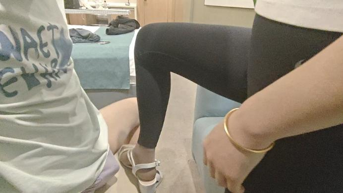 资讯|女王女主 《瑟扣原创》用小头给咖丝脚趾按摩 [19分45秒]