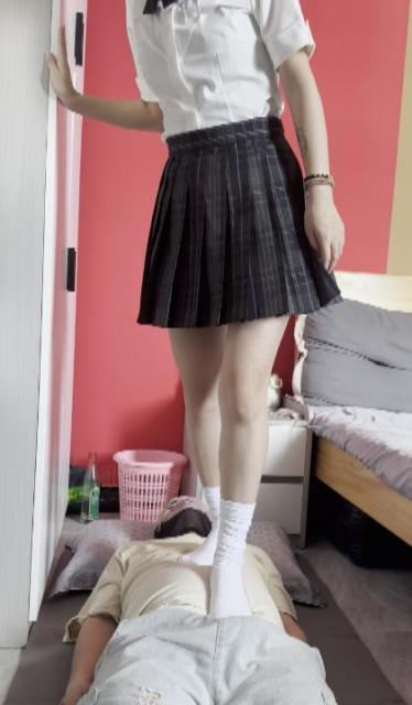 资讯|女王女主 《是车车啊》JK温柔跳踩 [22分50秒]