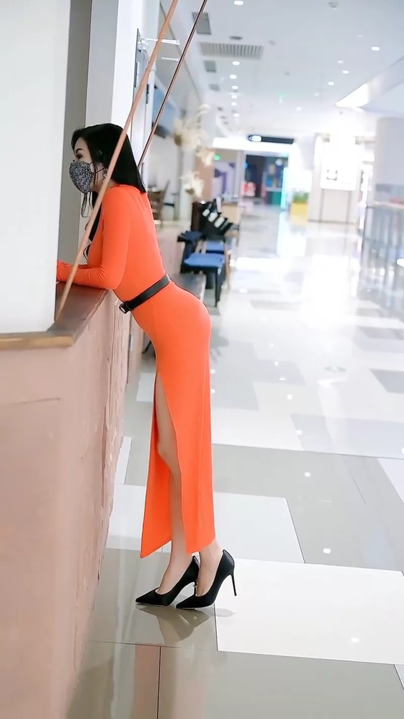 资讯|《自收集》 TK 街拍幸感大长腿美女视频 黑丝丰乳肥臀 4 [470V-1.48GB]