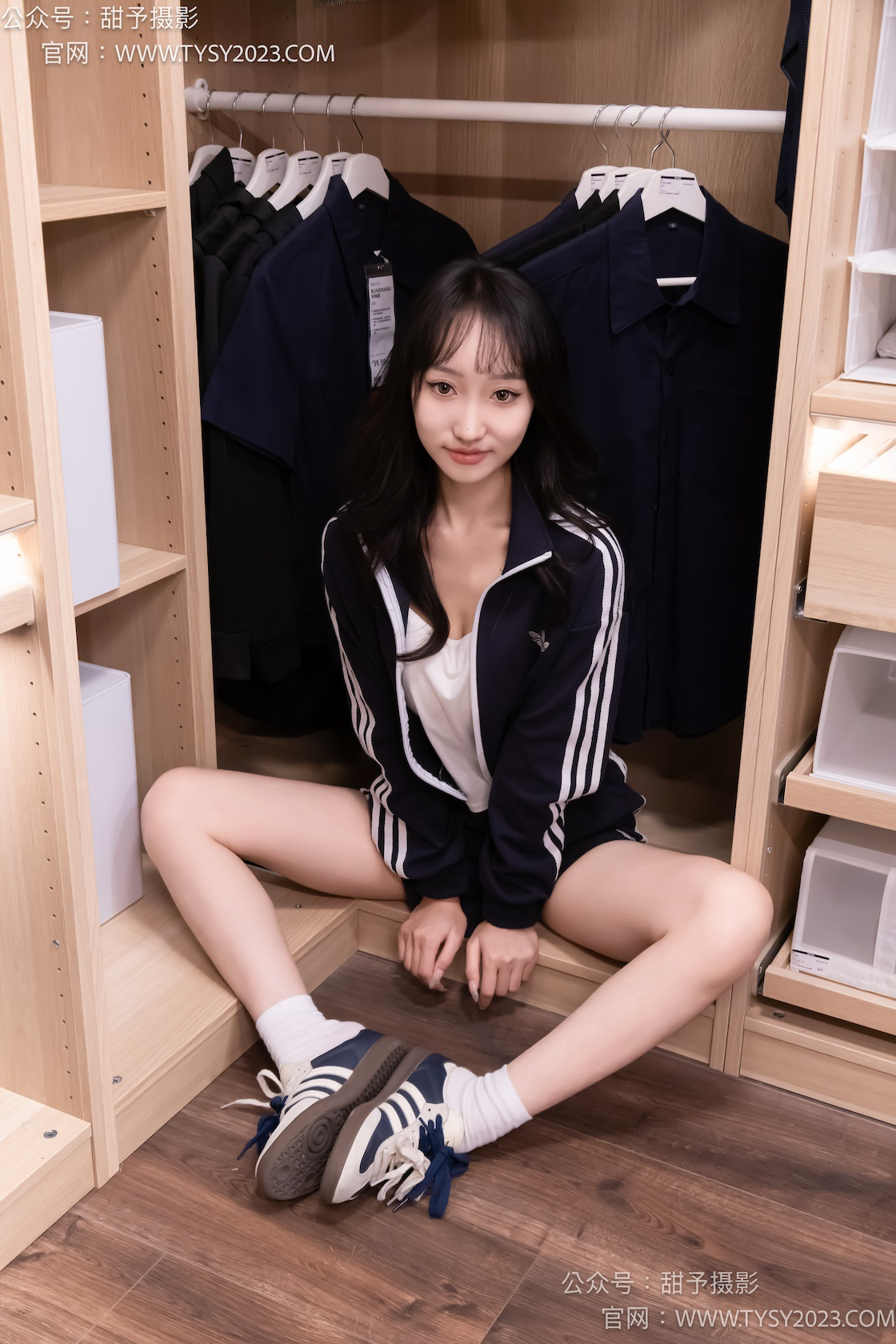 资讯|甜予摄影 &#8211; NO.258期 《婉婉》 帆布鞋，白棉袜，裸足