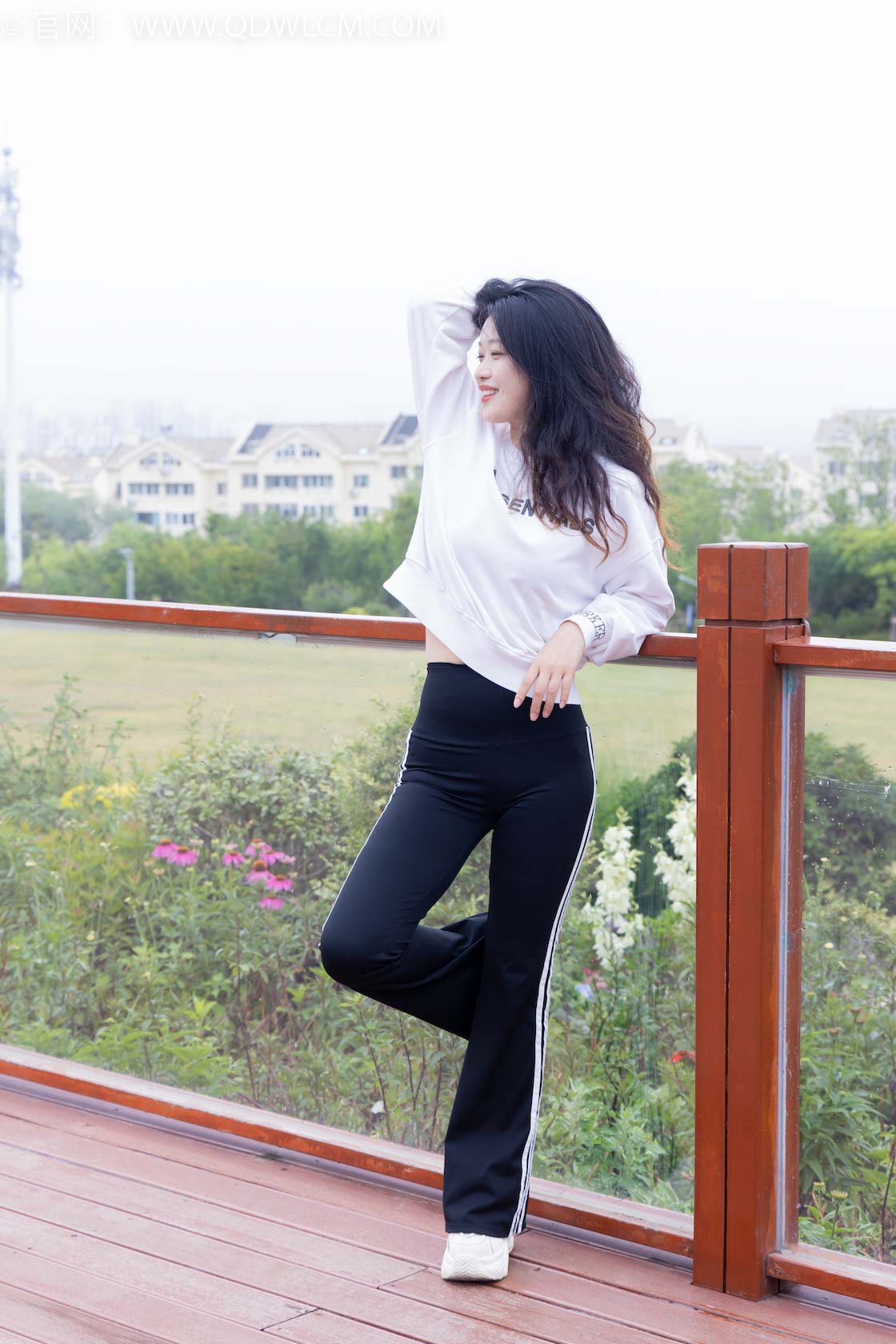 物恋传媒 -  第2457-2476共20期打包[棉袜，船袜，裸足，丝袜，打包]