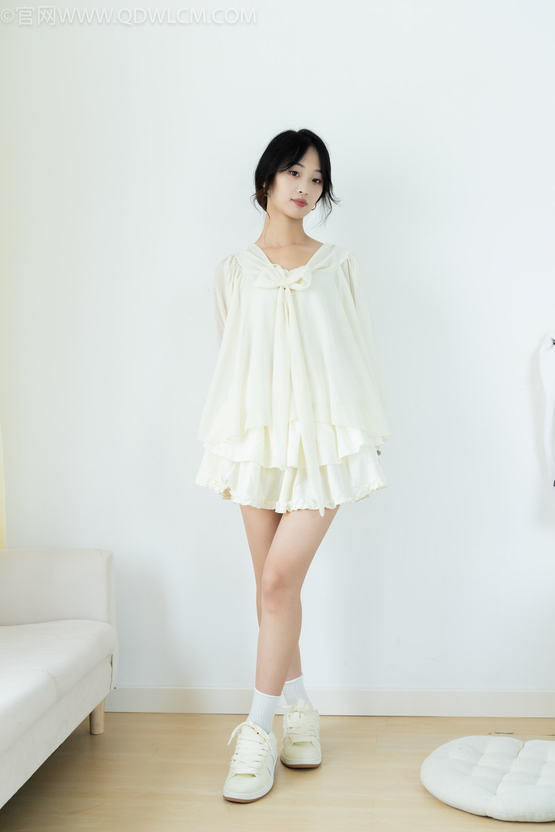 物恋传媒 - NO.2489期 《南南》 板鞋，白棉袜，裸足，物恋传媒，物恋摄影映画