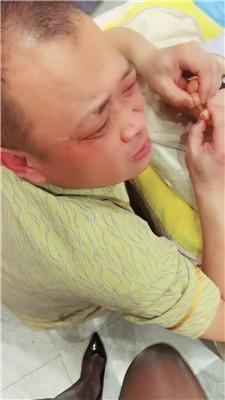 【网盘】【乔伊】群调群虐-教沐足技师做S【三视角版】bf51419