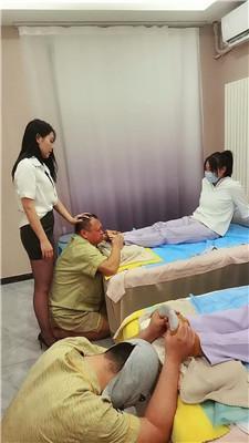 【网盘】【乔伊】群调群虐-教沐足技师做S【三视角版】bf51419