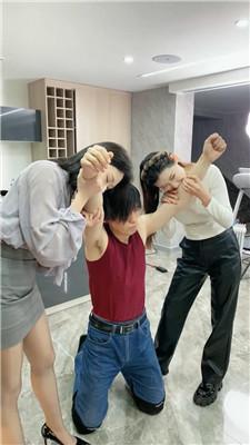 【网盘】【麋鹿银儿】双主暴力虐-咬胳膊/踩踏式脚耳光/腿绞bf51651-绳界 &#8211; 绳艺爱好者交流与分享