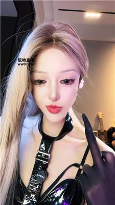龙妈一边去一股小狗味    250321-10